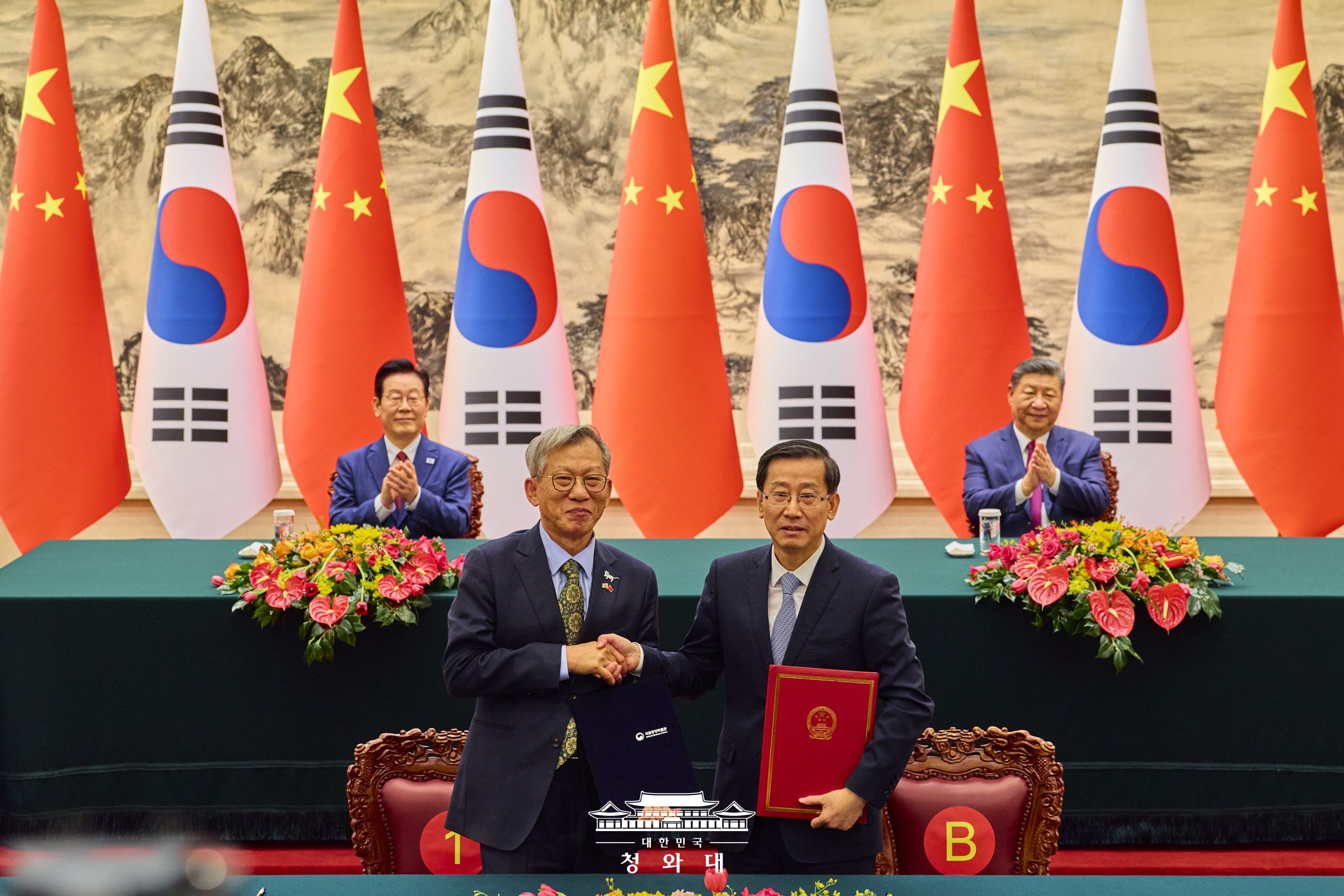 '떼려야 뗄 수 없는 협력 동반자' 중국과 함께 새로운 30년을 향해